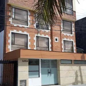 100 Wonderful House Apartamento